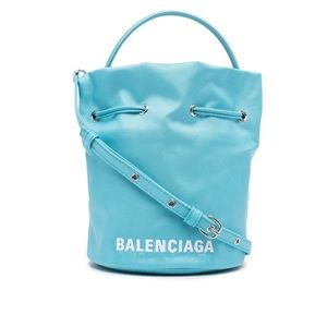 Mini wheel bucket bag